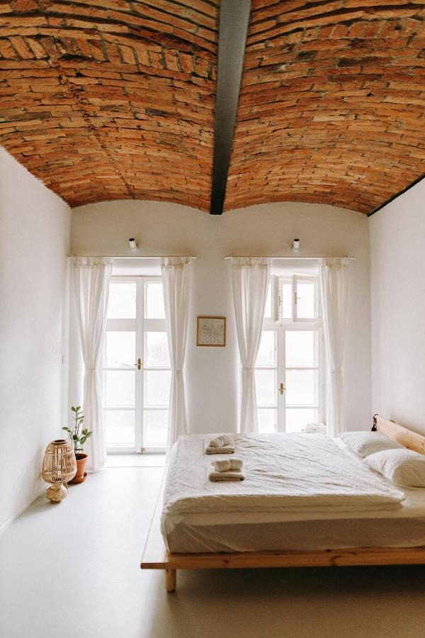 Apartmany Starak V Historickem Centru Znojma Znojmo Exterior photo